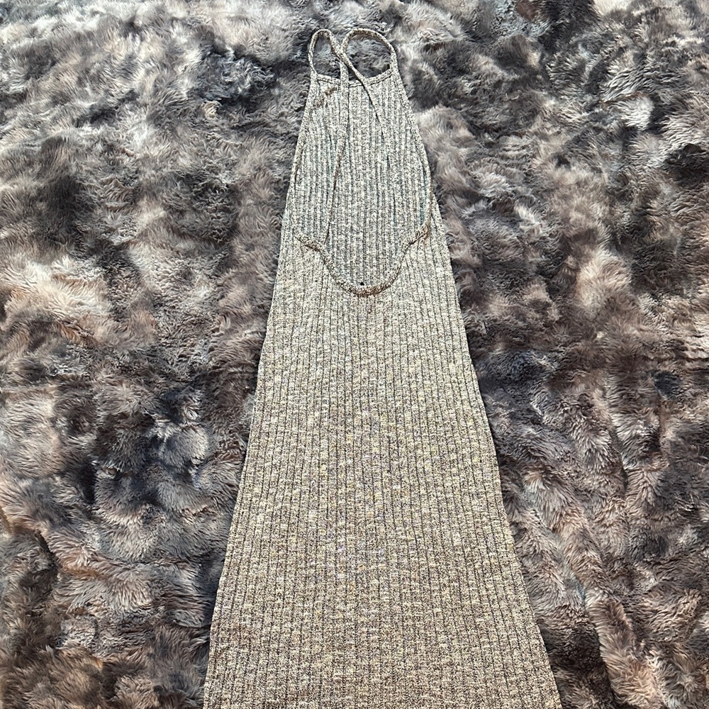 Gray Ribbed Knit Maxi Dress - Picture 2 of 2
